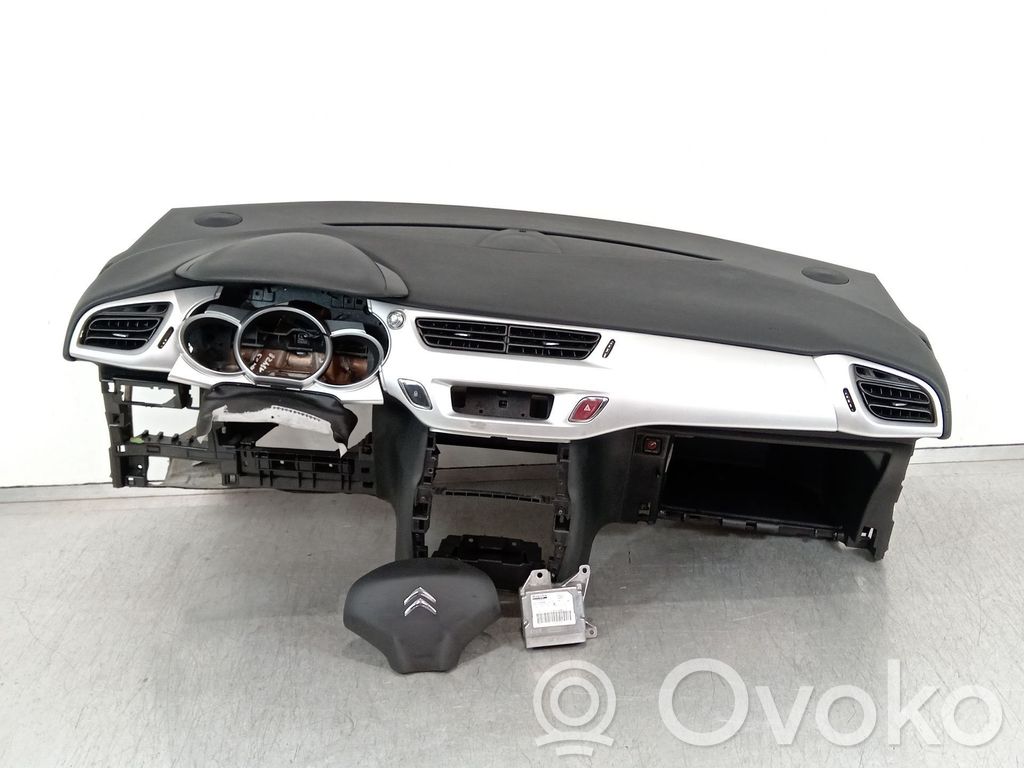 Citroen C3 Oro pagalvių komplektas 