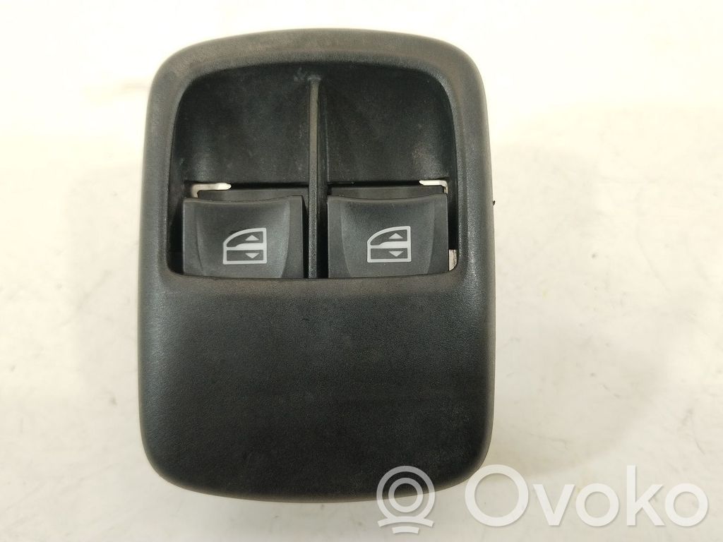 Smart ForFour II W453 Electric window control switch 