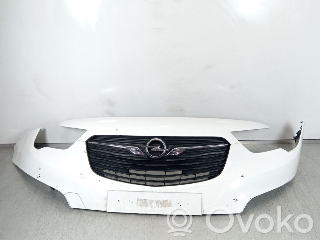 Opel Combo E Front bumper 