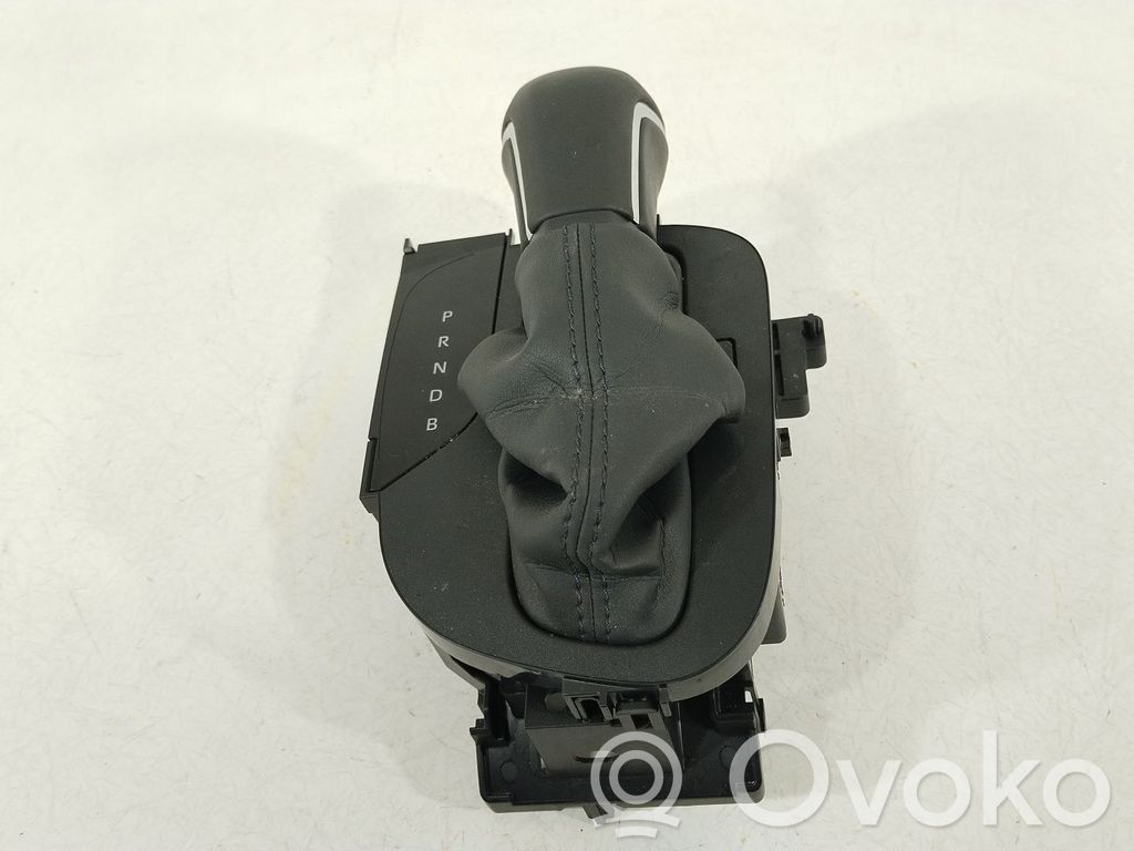 Toyota Yaris Manetă schimbător viteze 