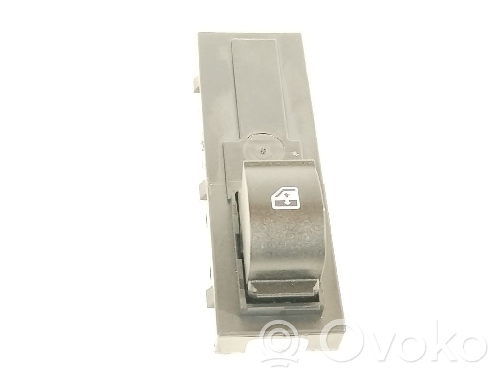Fiat Tipo Electric window control switch 