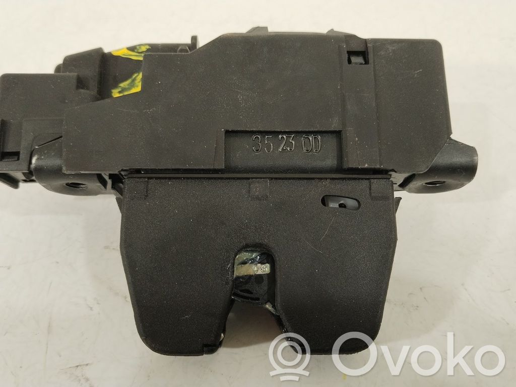 Peugeot Traveller Tailgate lock latch 