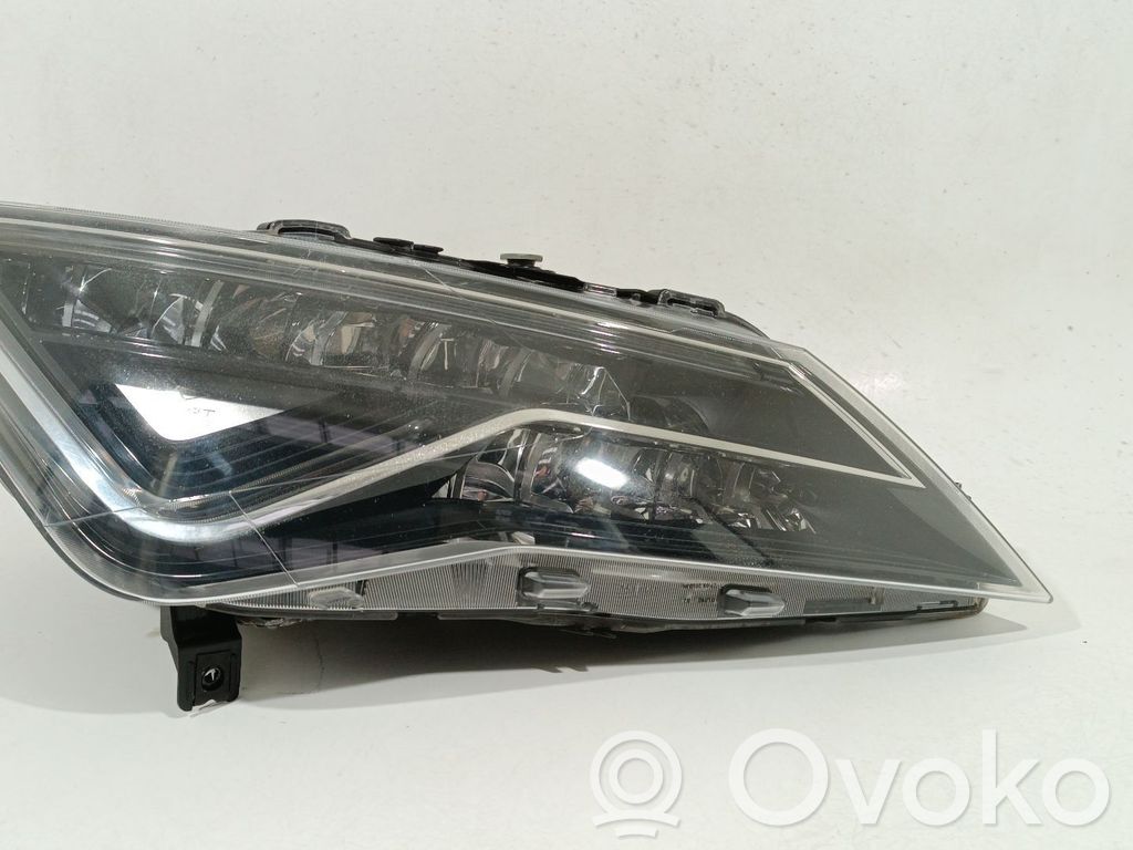 Seat Leon (5F) Lampa przednia 