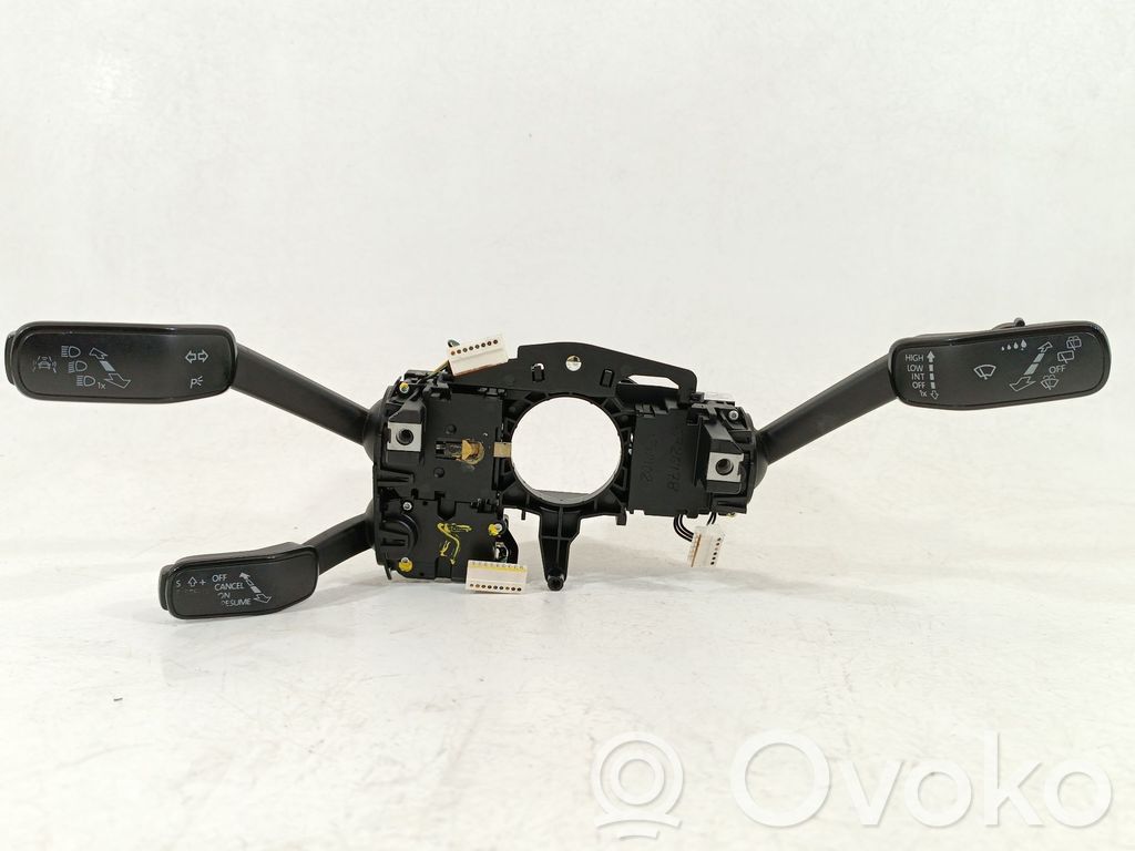 Seat Leon (5F) Indicator stalk 