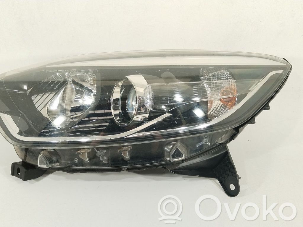 Renault Captur Phare frontale 