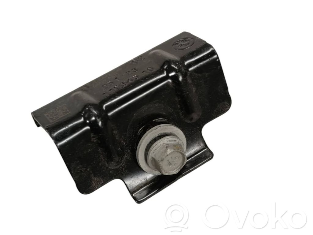 BMW i4 Battery bracket 