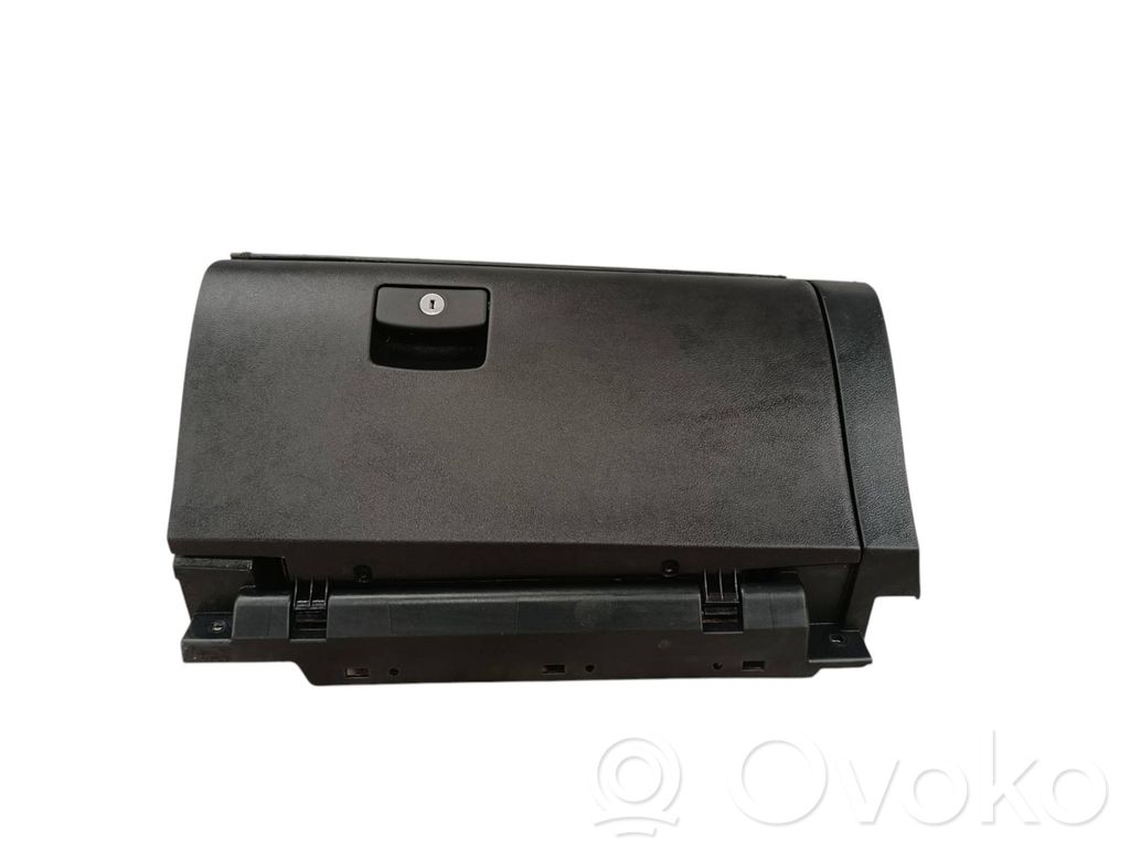 Subaru Outback (BT) Glove box set 