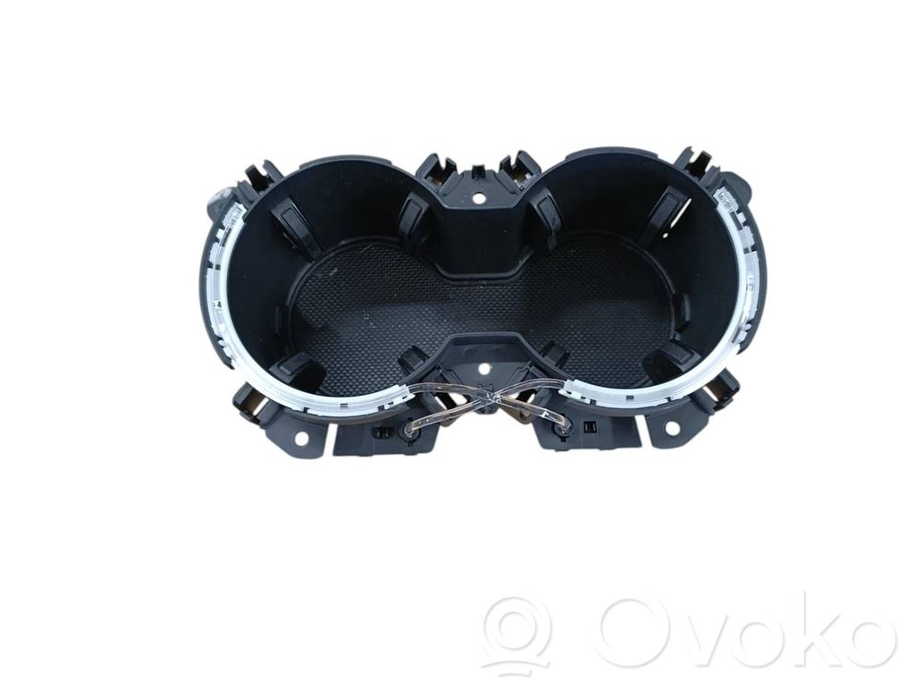 Audi RS5 Cup holder front 