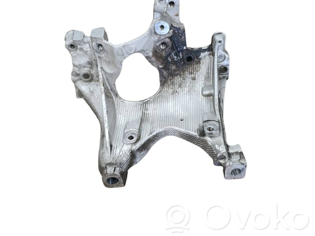 Audi RS5 Engine mounting bracket 