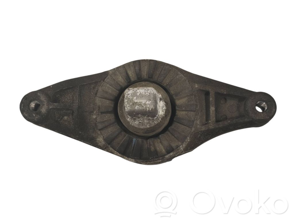 Maserati Ghibli Engine mount bracket 
