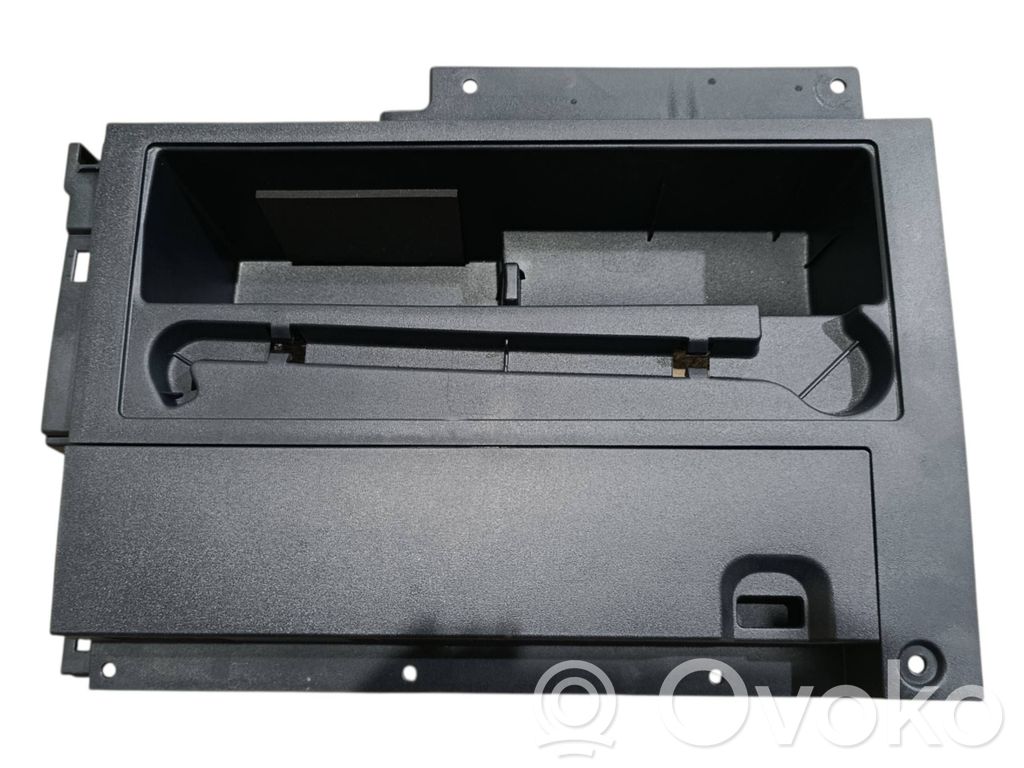Lexus NX Caja de herramientas 
