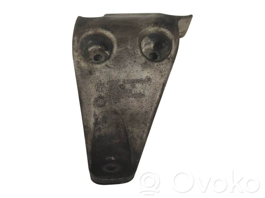 BMW 3 F30 F35 F31 Engine mounting bracket 