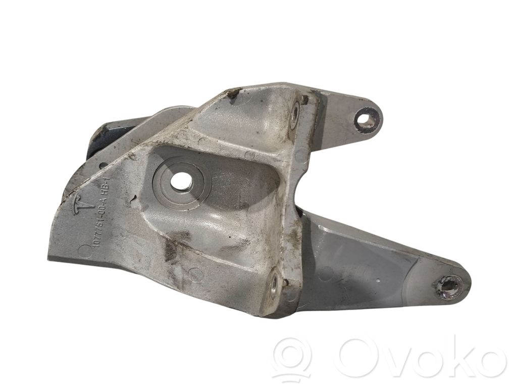 Tesla Model S Engine mounting bracket 