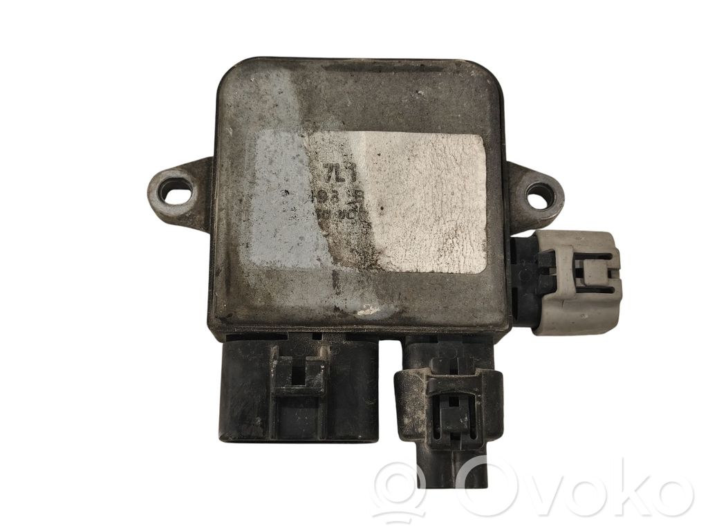 Tesla Model S Coolant fan relay 