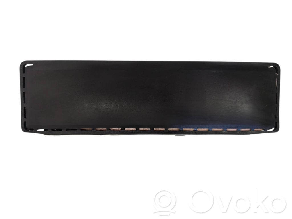 Tesla Model S Polviturvatyyny 