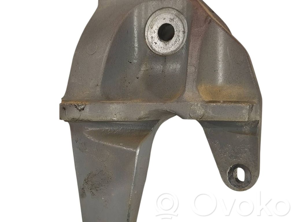 Tesla Model S Engine mounting bracket 