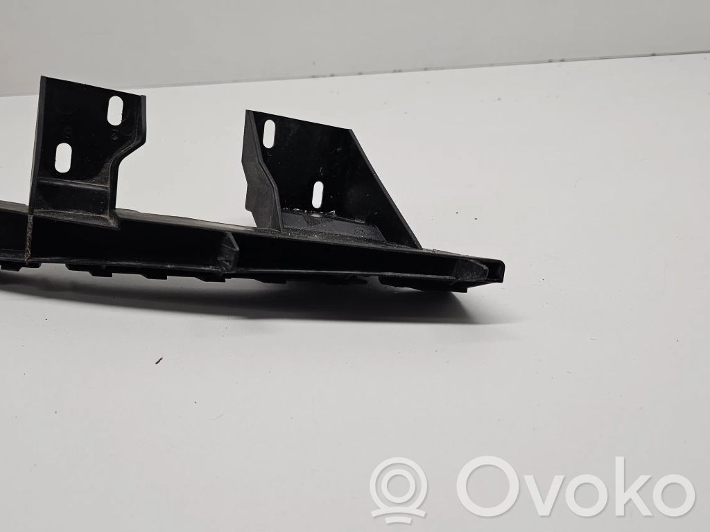 Audi Q7 4L Front bumper mounting bracket 