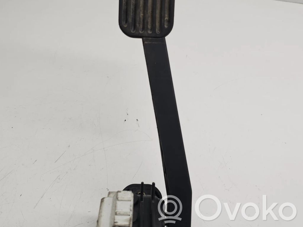 Akceleratoriaus pedalas   30636003