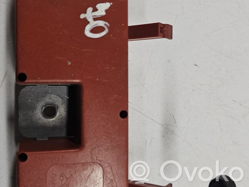 Volvo S70  V70  V70 XC Antenos stiprintuvas 