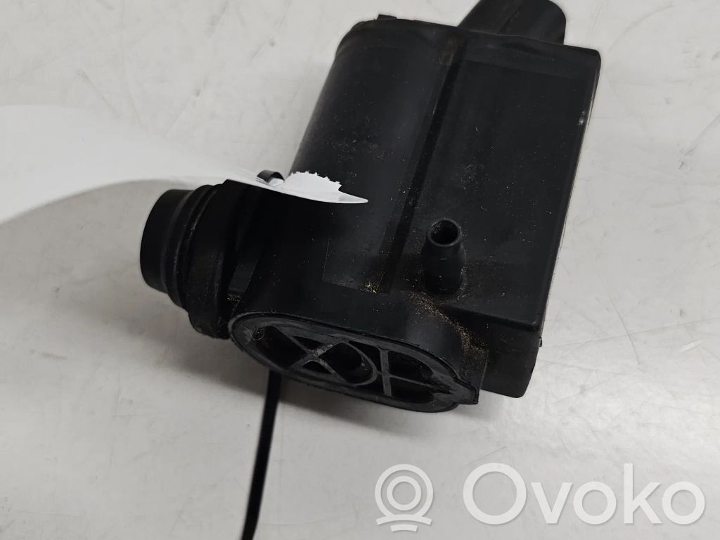 Windscreen/windshield washer pump   98510
