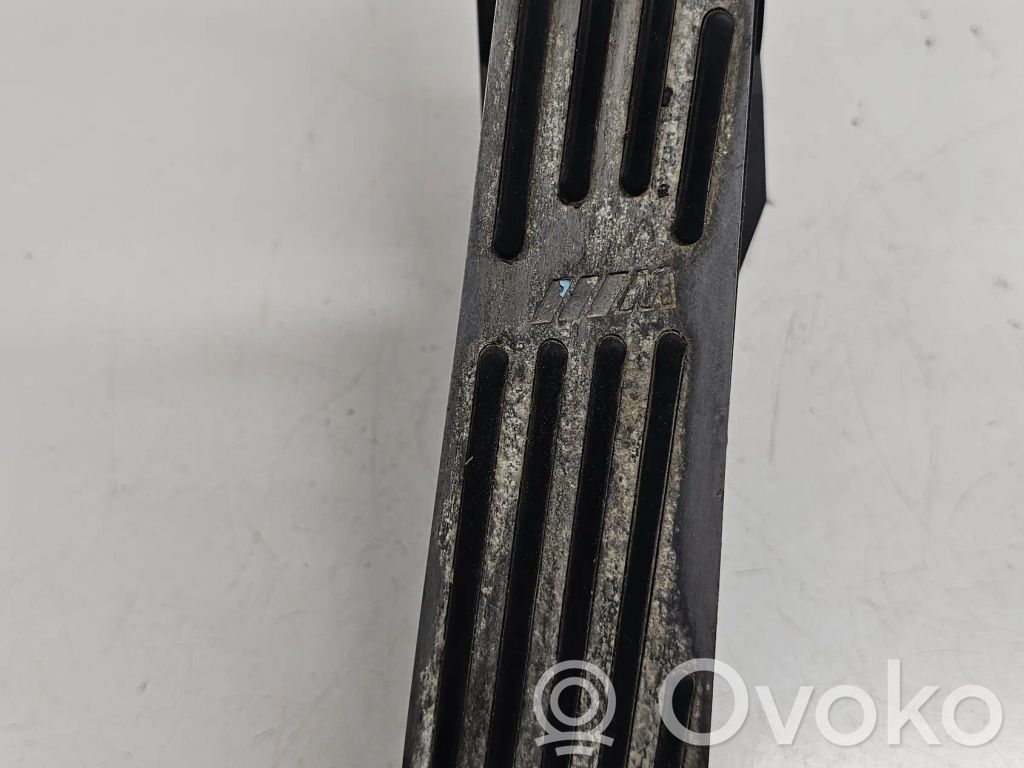 BMW 7 E65 E66 Accelerator throttle pedal 
