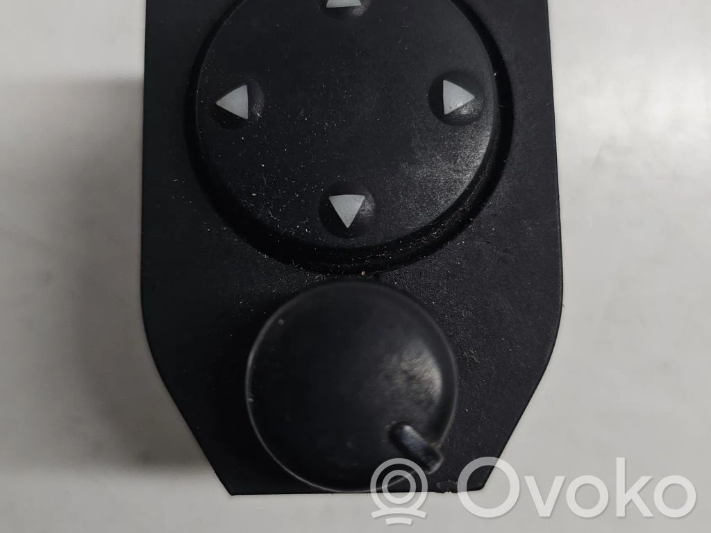 Audi A4 S4 B5 8D Wing mirror switch 