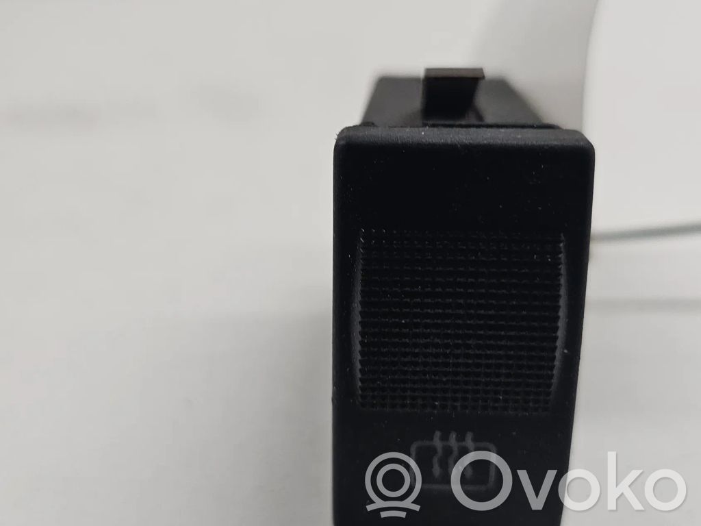 Audi A4 S4 B5 8D Windscreen/window heater switch 