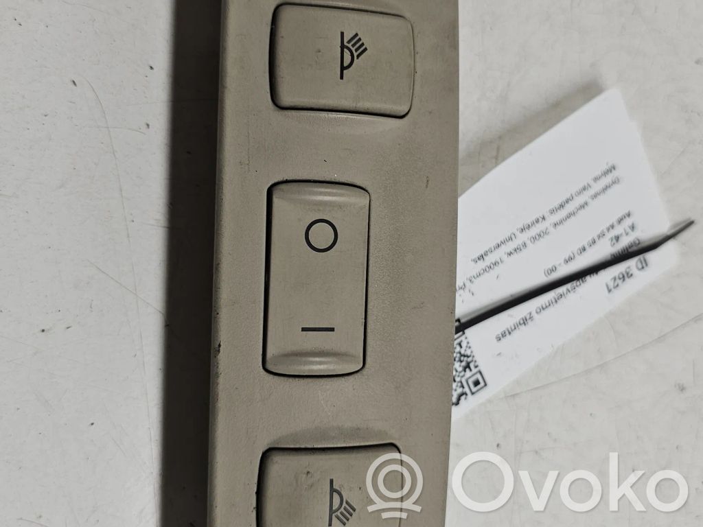 Audi A4 S4 B5 8D Galinių vietų apšvietimo žibintas 