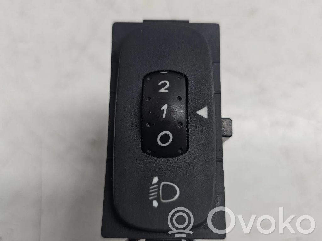 Renault Laguna II Headlight level height control switch 
