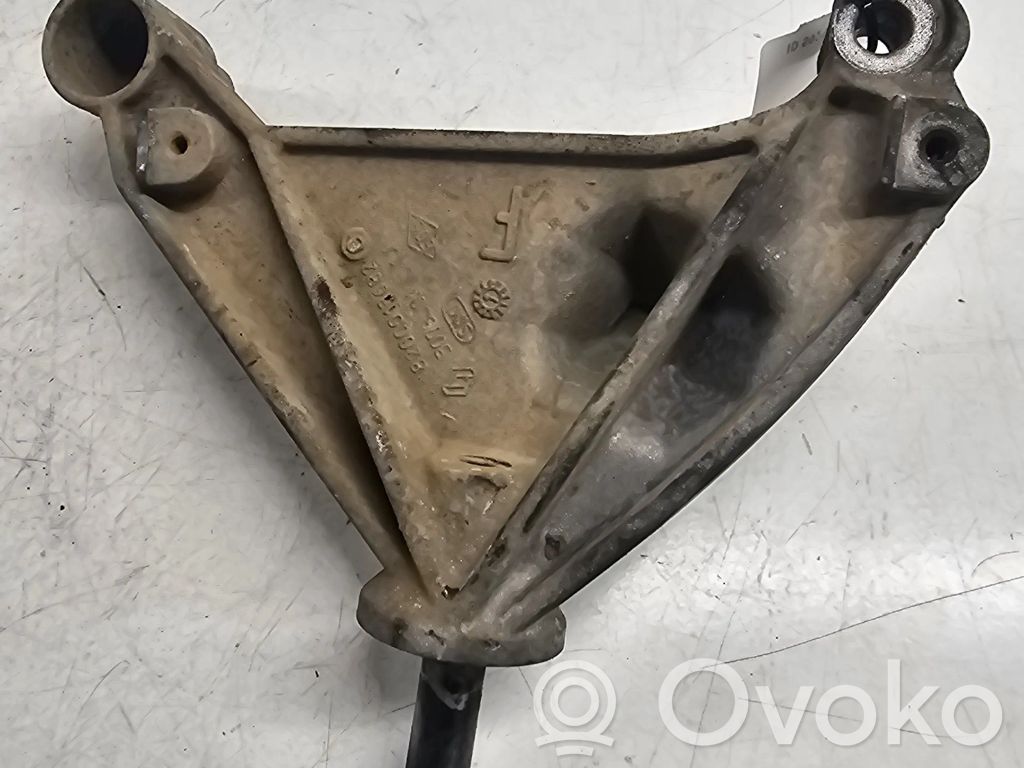 Renault Laguna II Gearbox mounting bracket 