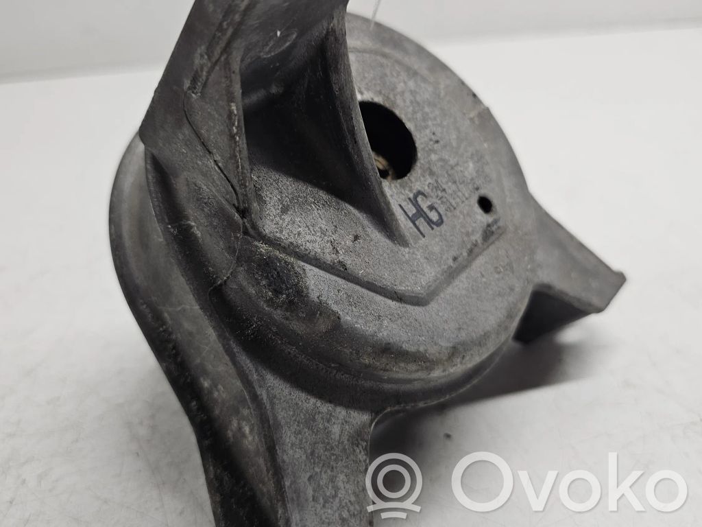 Opel Astra H Engine mount bracket 