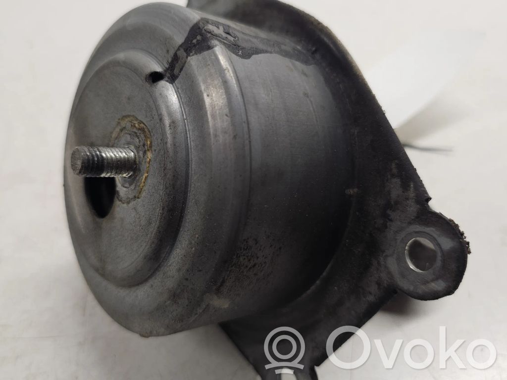 Opel Astra H Engine mount bracket 