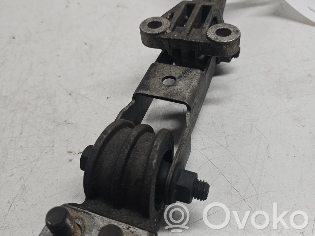 Volvo XC90 Gearbox mount 