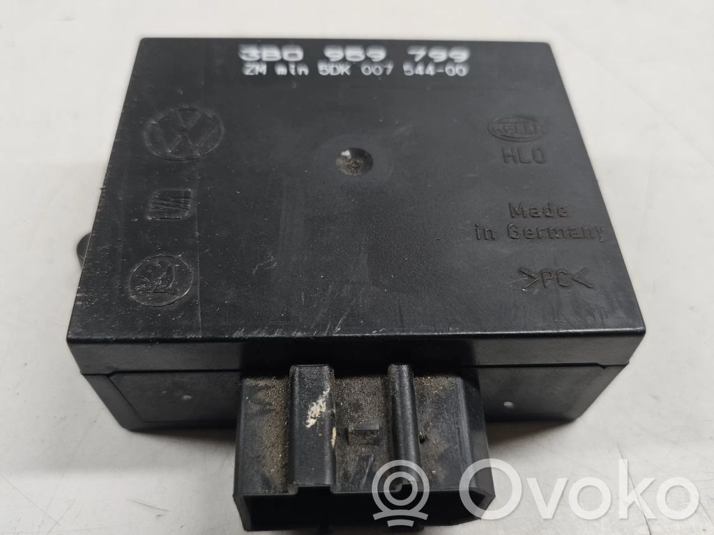 Volkswagen PASSAT B5 Moduł / Sterownik komfortu 