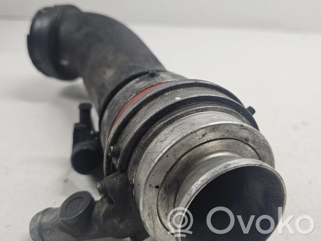 Audi A4 S4 B5 8D Деталь (детали) канала забора воздуха 