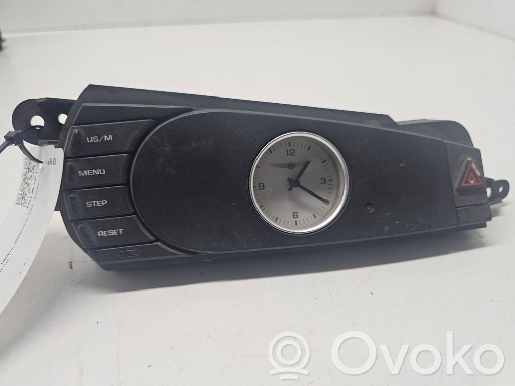 Chrysler Pacifica Clock 