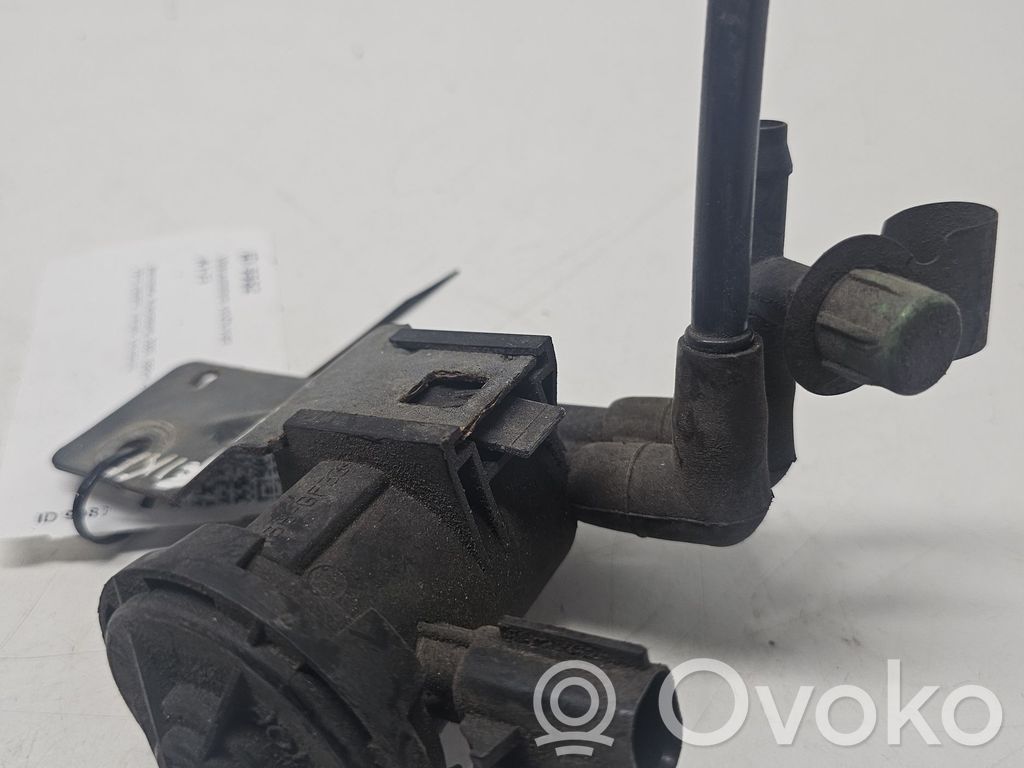 Válvula de vacío   04669569