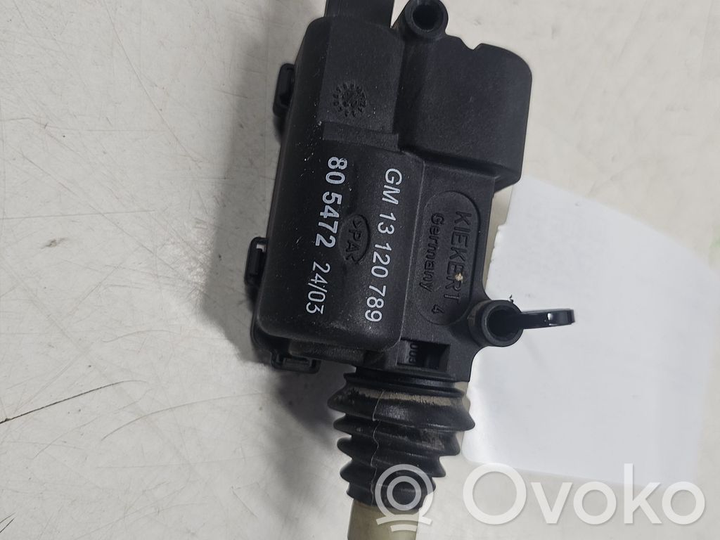 Opel Zafira A Degalų bako dangtelio spynos varikliukas 