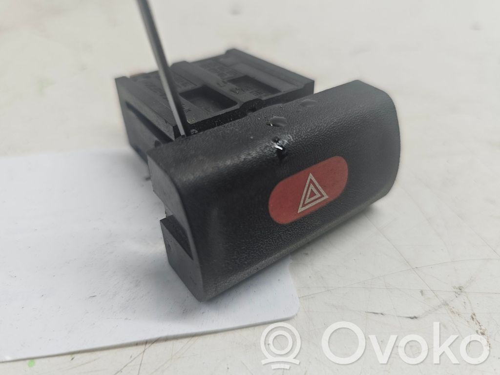 Opel Vectra B Hazard light switch 
