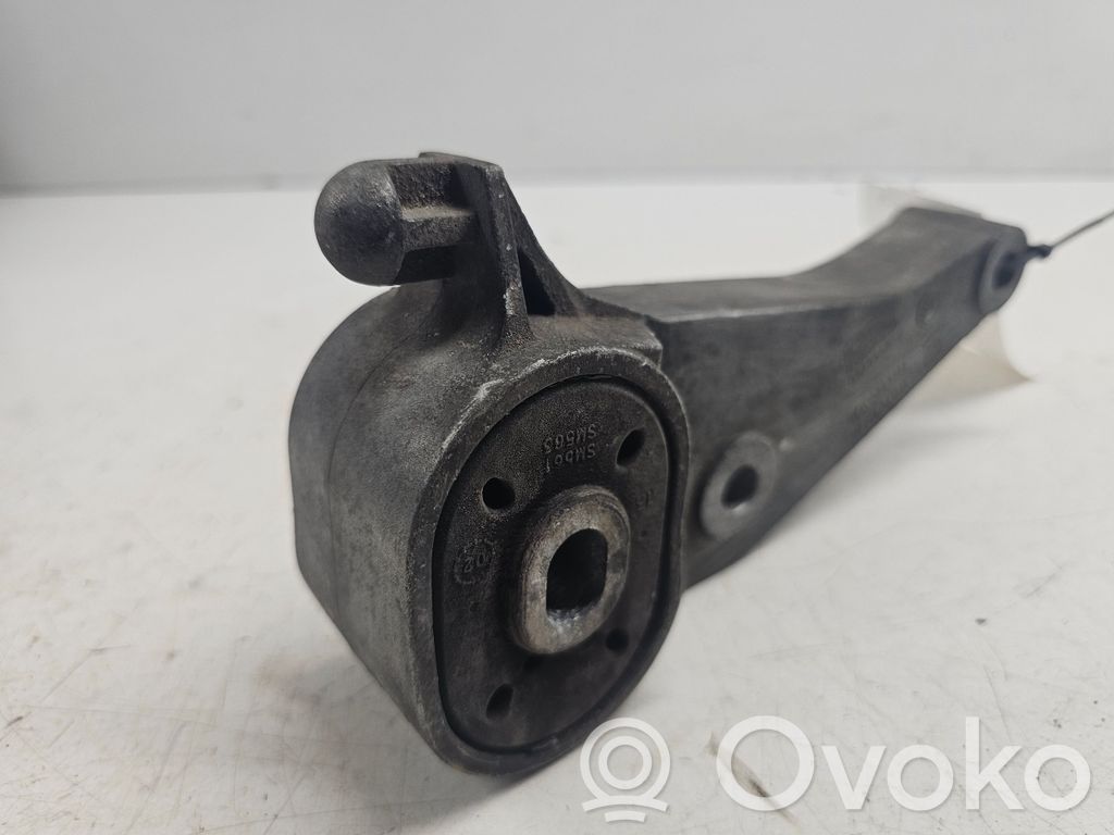 Opel Meriva A Engine mount bracket 