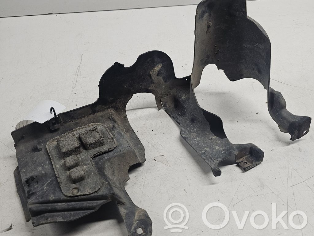 BMW 5 E60 E61 Couvre-soubassement avant 