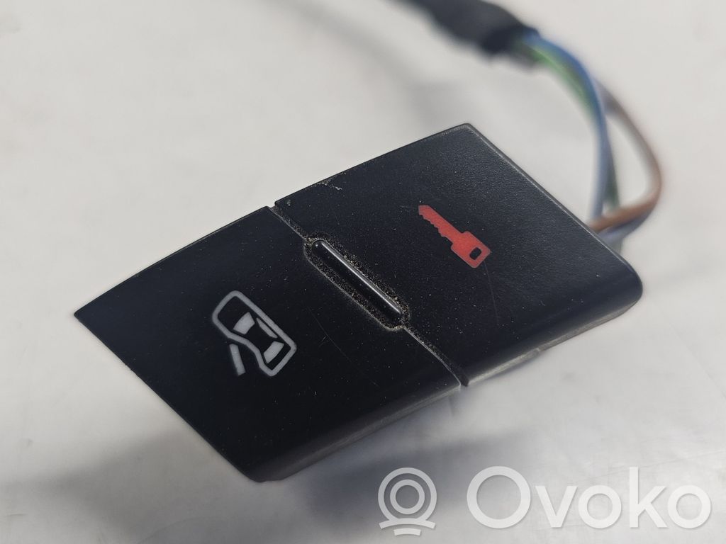 Audi A6 S6 C5 4B Central locking switch button 