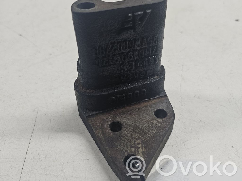 Volkswagen Sharan Кронштейн крепления двигателя 