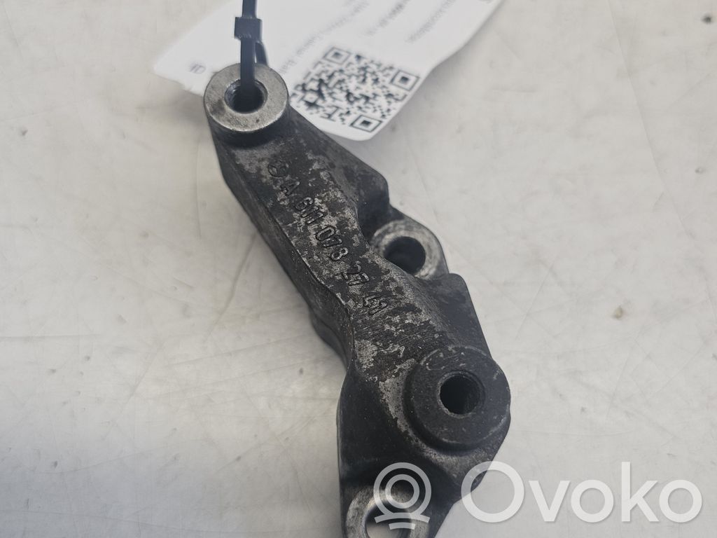 Mercedes-Benz Sprinter W906 Engine mounting bracket 