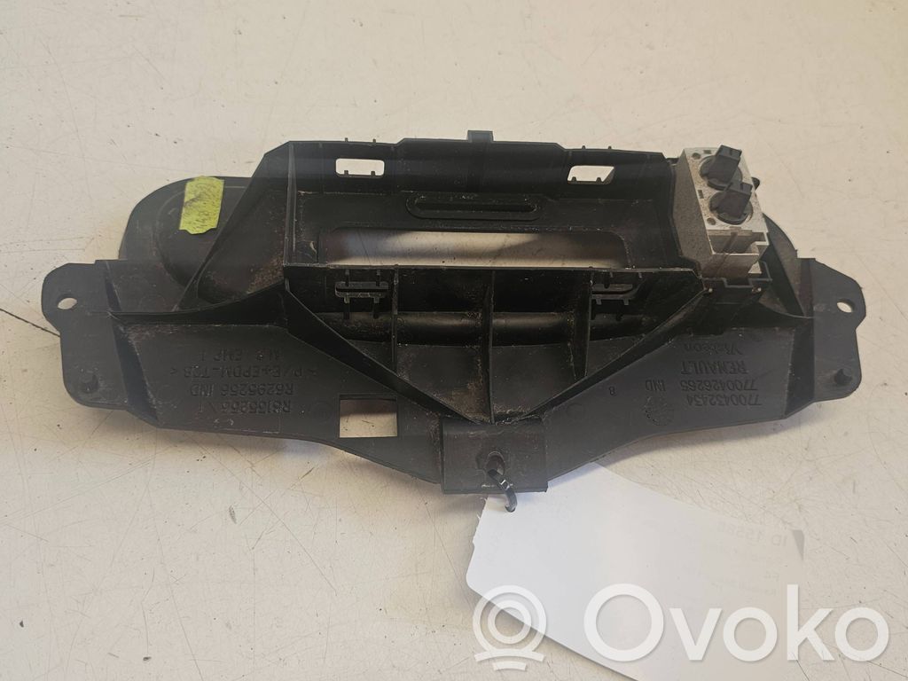Renault Scenic I Dashboard center trim panel 