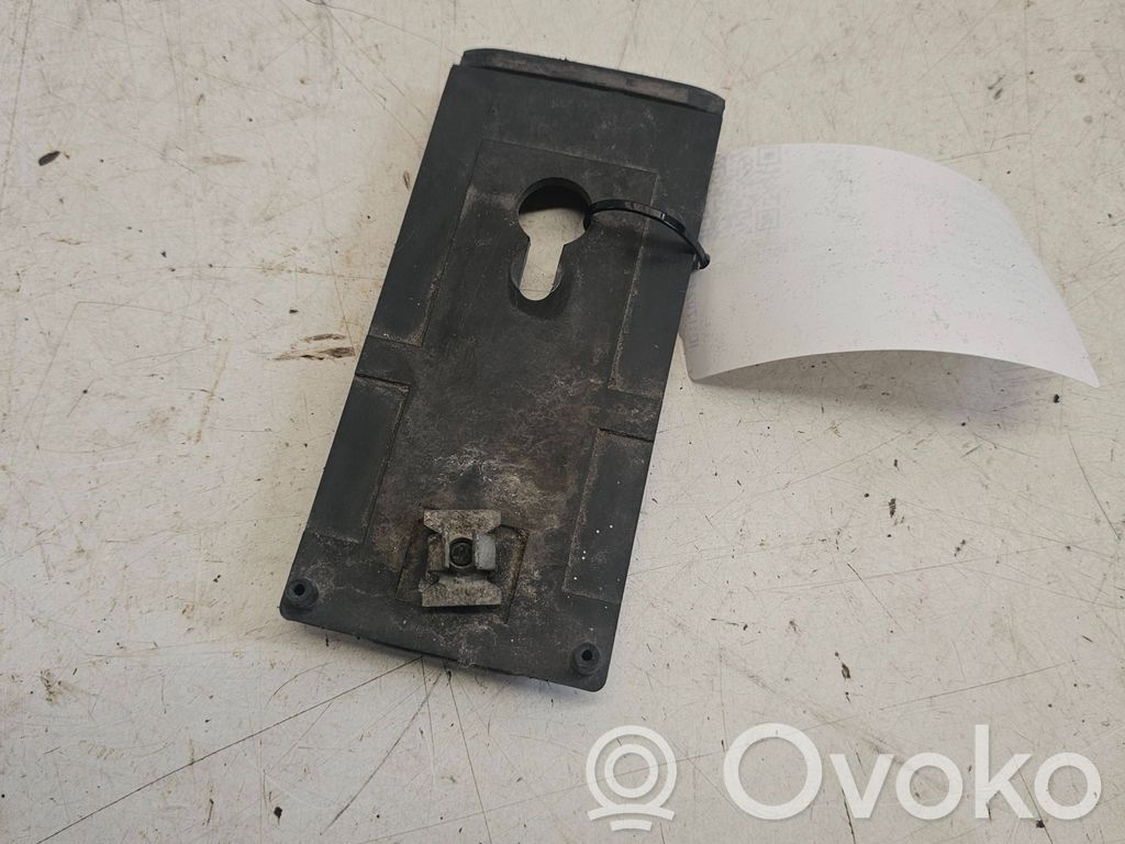 Volvo S80 Rear bumper mounting bracket 