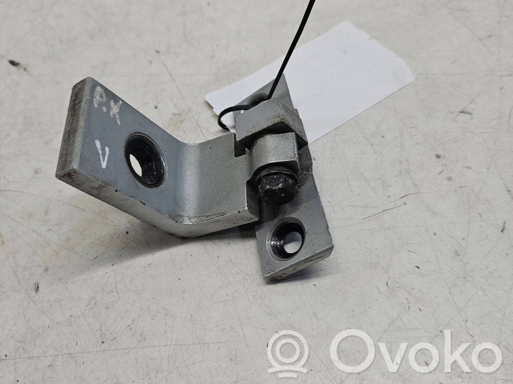 Front door upper hinge   7068073