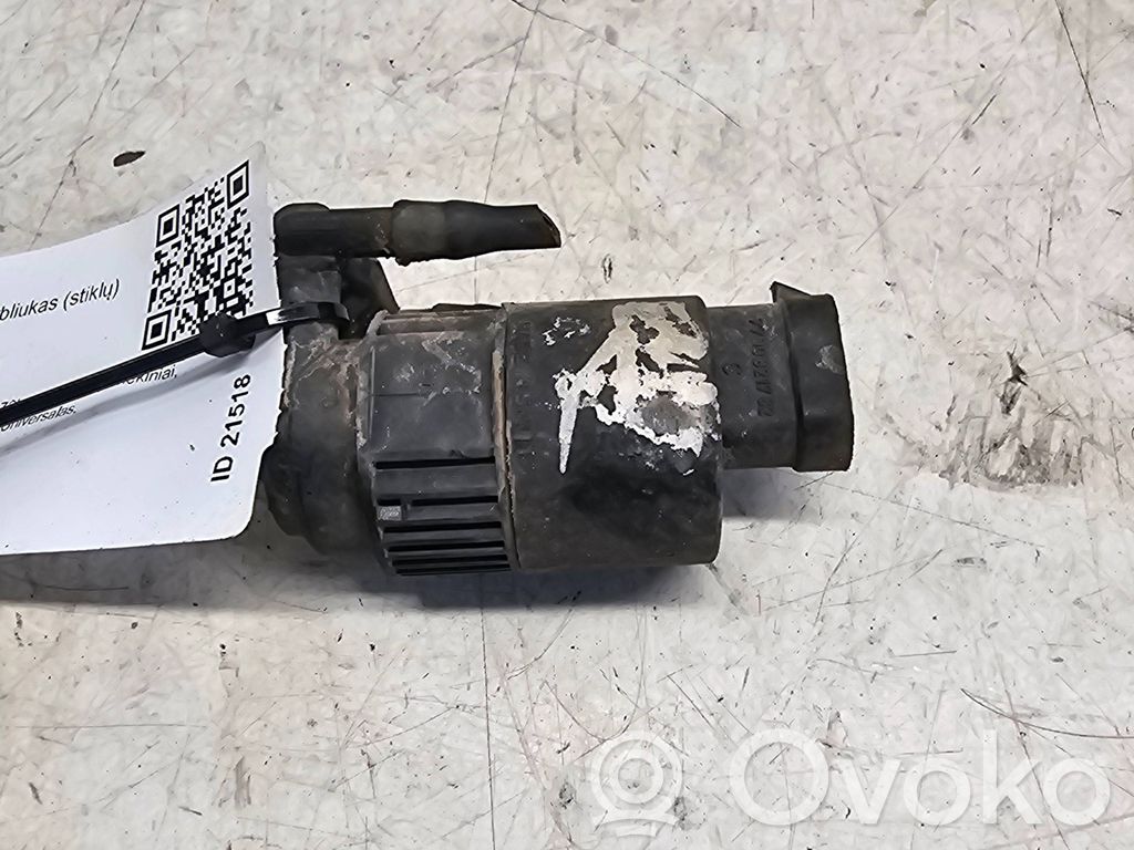 Renault Laguna I Windscreen/windshield washer pump 