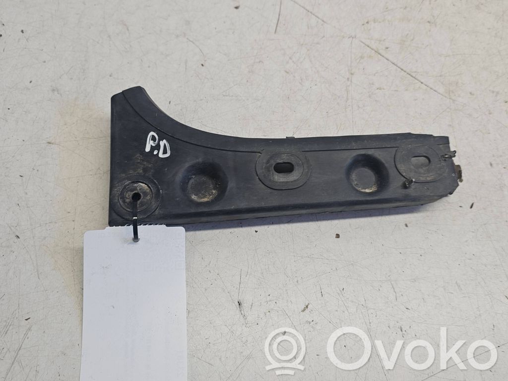 Audi A6 S6 C5 4B Front bumper mounting bracket 