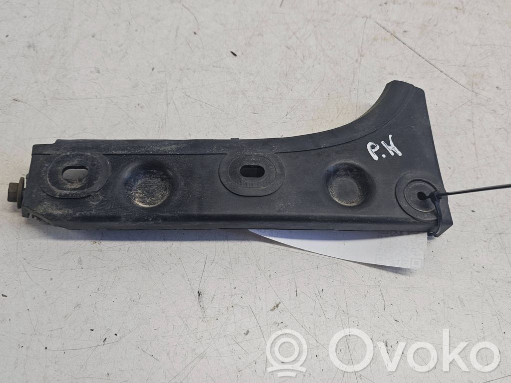 Audi A6 S6 C5 4B Front bumper mounting bracket 